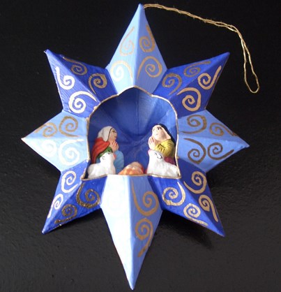 Kerststal in blauwe ster