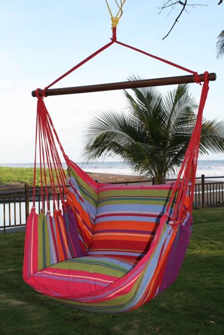 Hangstoelen aangekomen uit El Salvador