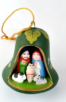 Kerststal in groene bel retablo